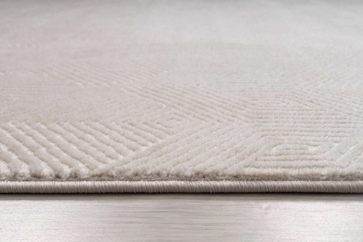 Cream 8x10 Geometric Pattern Indoor Area Rug U320852