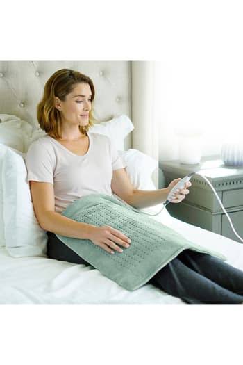 Extra-Wide Weighted Heating Pad H44802