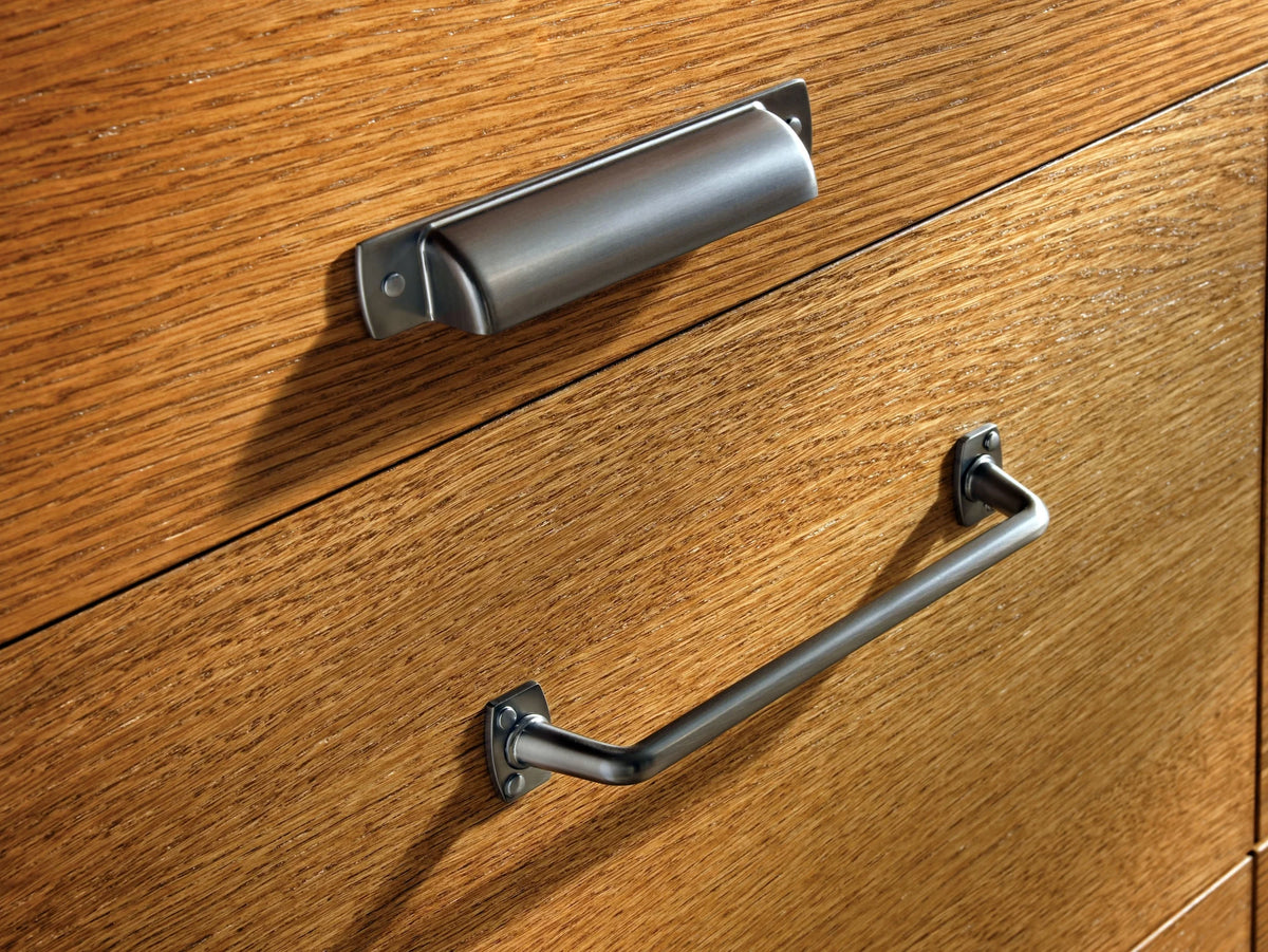 18 in Center-to-Center Satin Nickel Appliance Pull G787