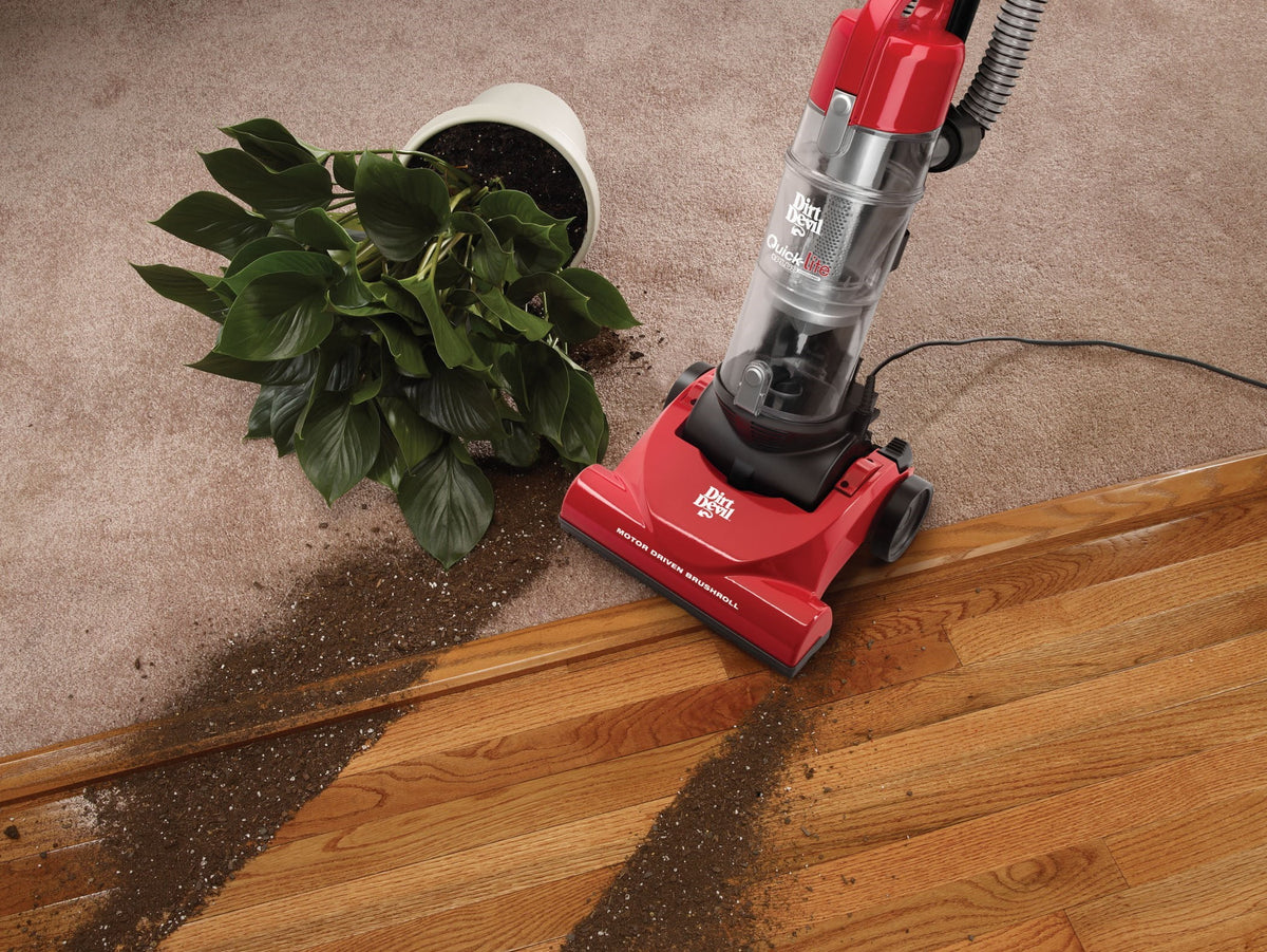 Bagless Upright Vacuum L271