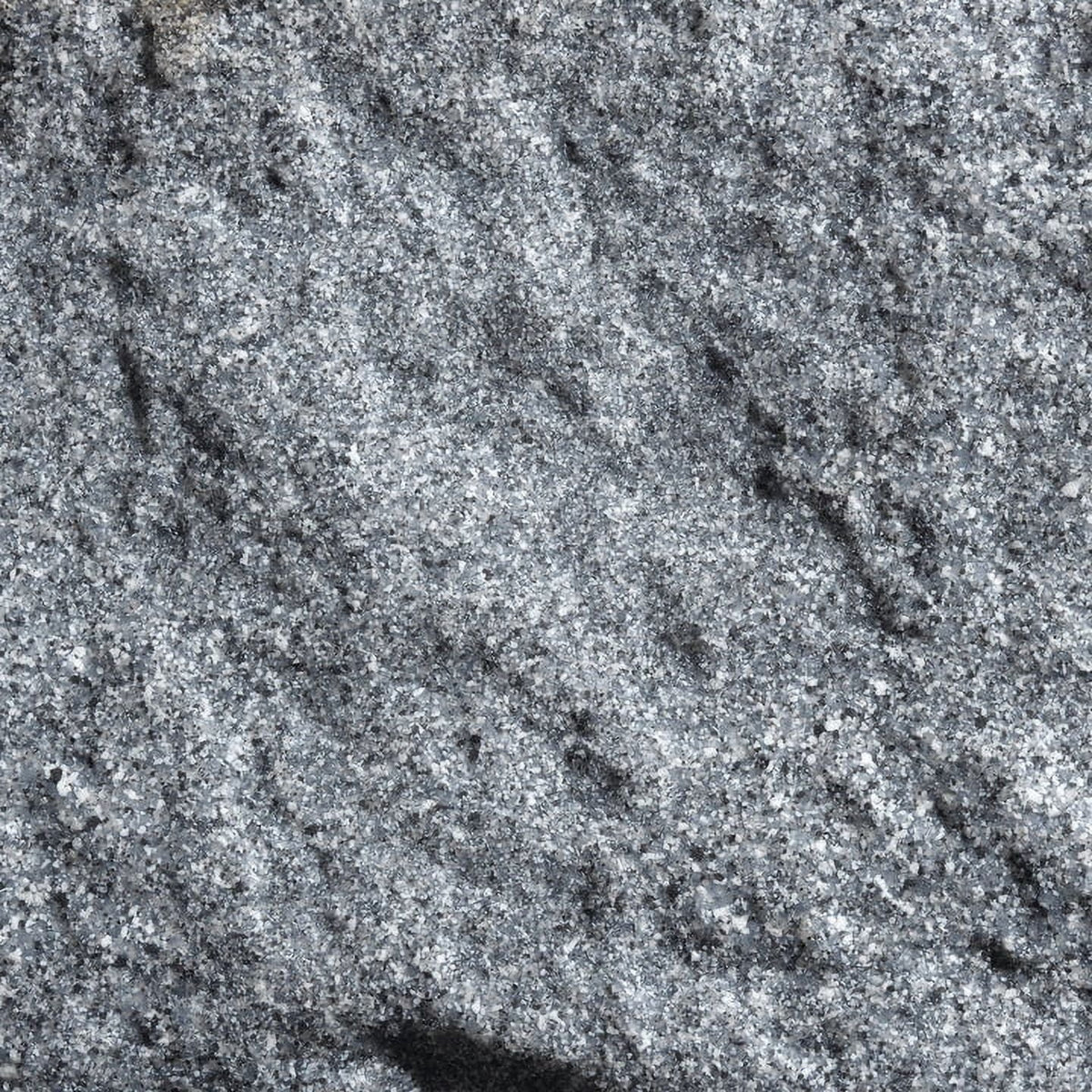 6-Block Section of Edging with 2 Securing Spikes V935