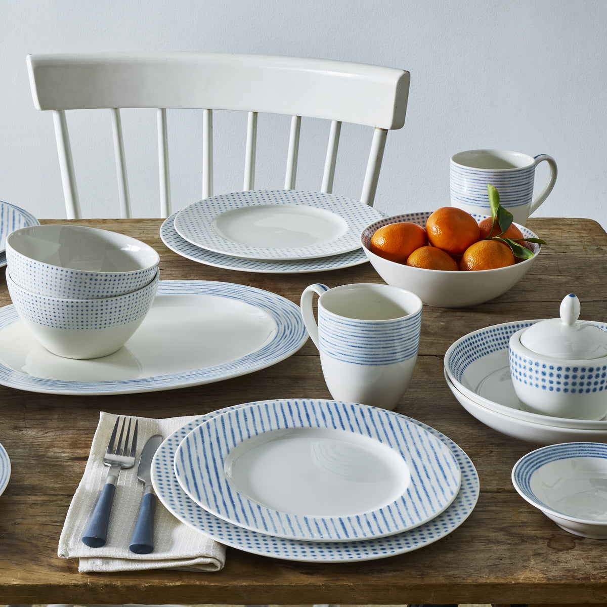 Set of 4 Blue Salad Plates C25056