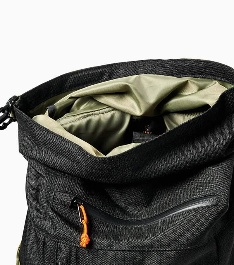 Camo 27L Bag E498760