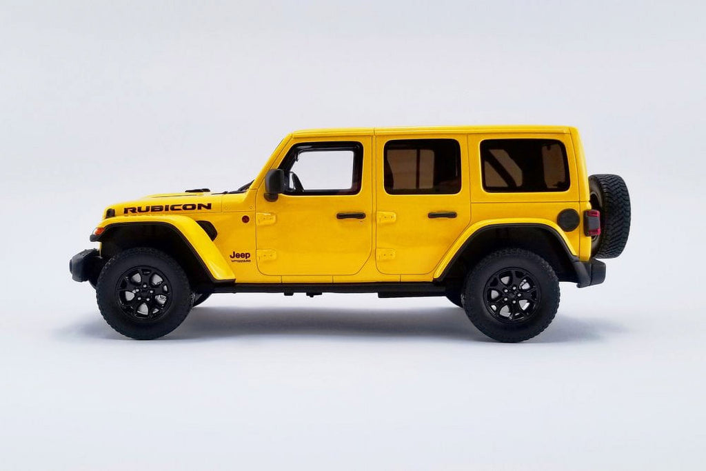 1/18 scale Resin Model Toy Car I219109