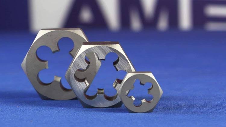 2-3/4 inch-8 Carbon Steel Hex Die J681893