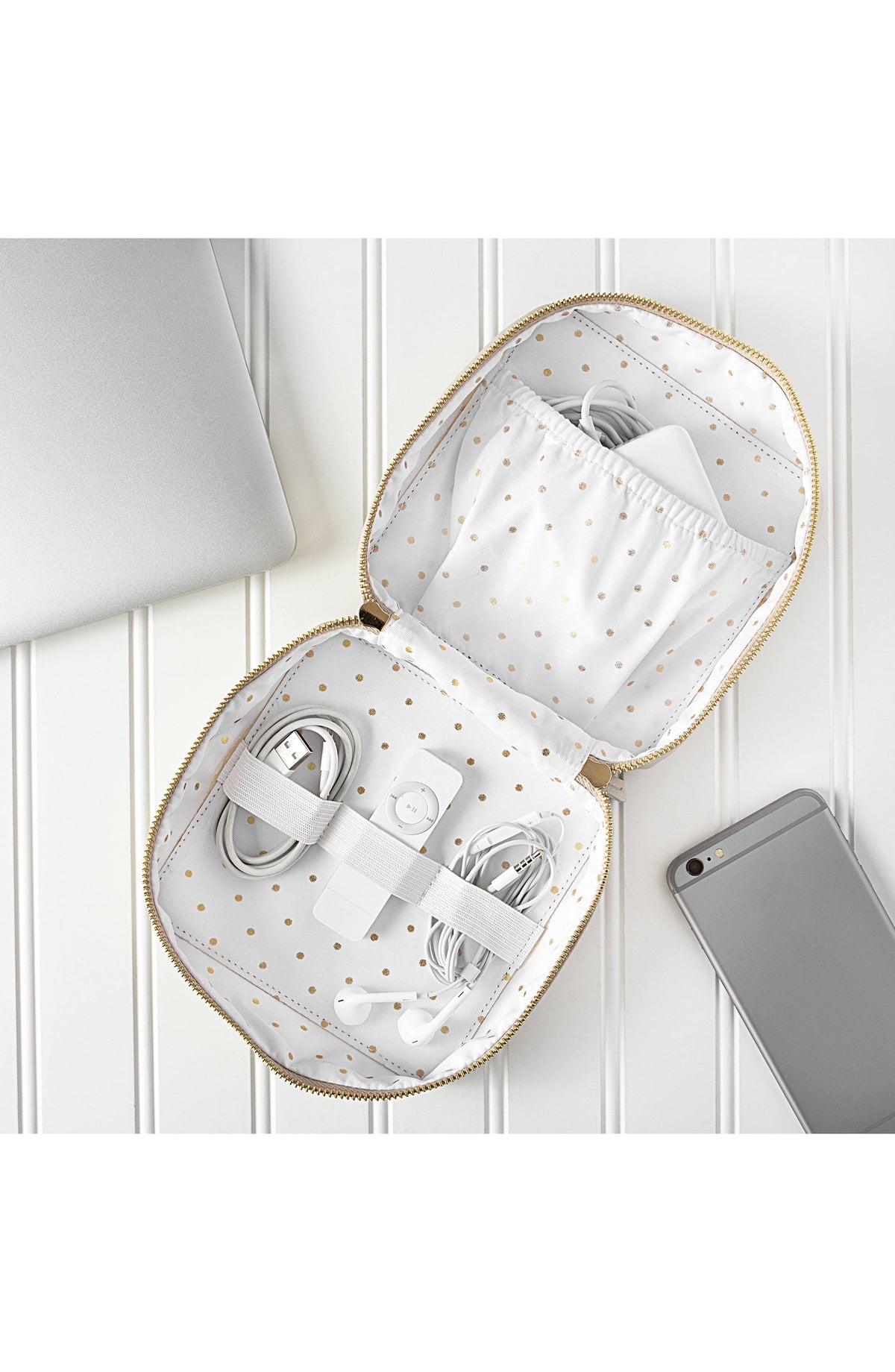 Pebble Travel Tech Case J255547
